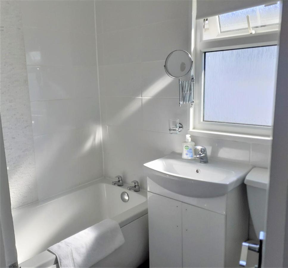 Fabulous 2 Bedroom Dog Friendly Chalet 5 Min Walk To Beach, Nr Gt Yarmouth & Norfolk Broads Scratby Bagian luar foto